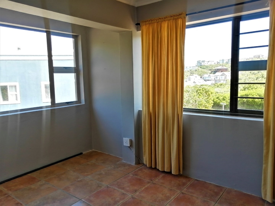 To Let 4 Bedroom Property for Rent in Cola Beach Western Cape